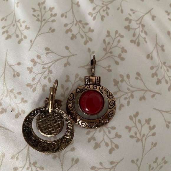 Burgundy, gold accent earrings - Picture 2 of 2